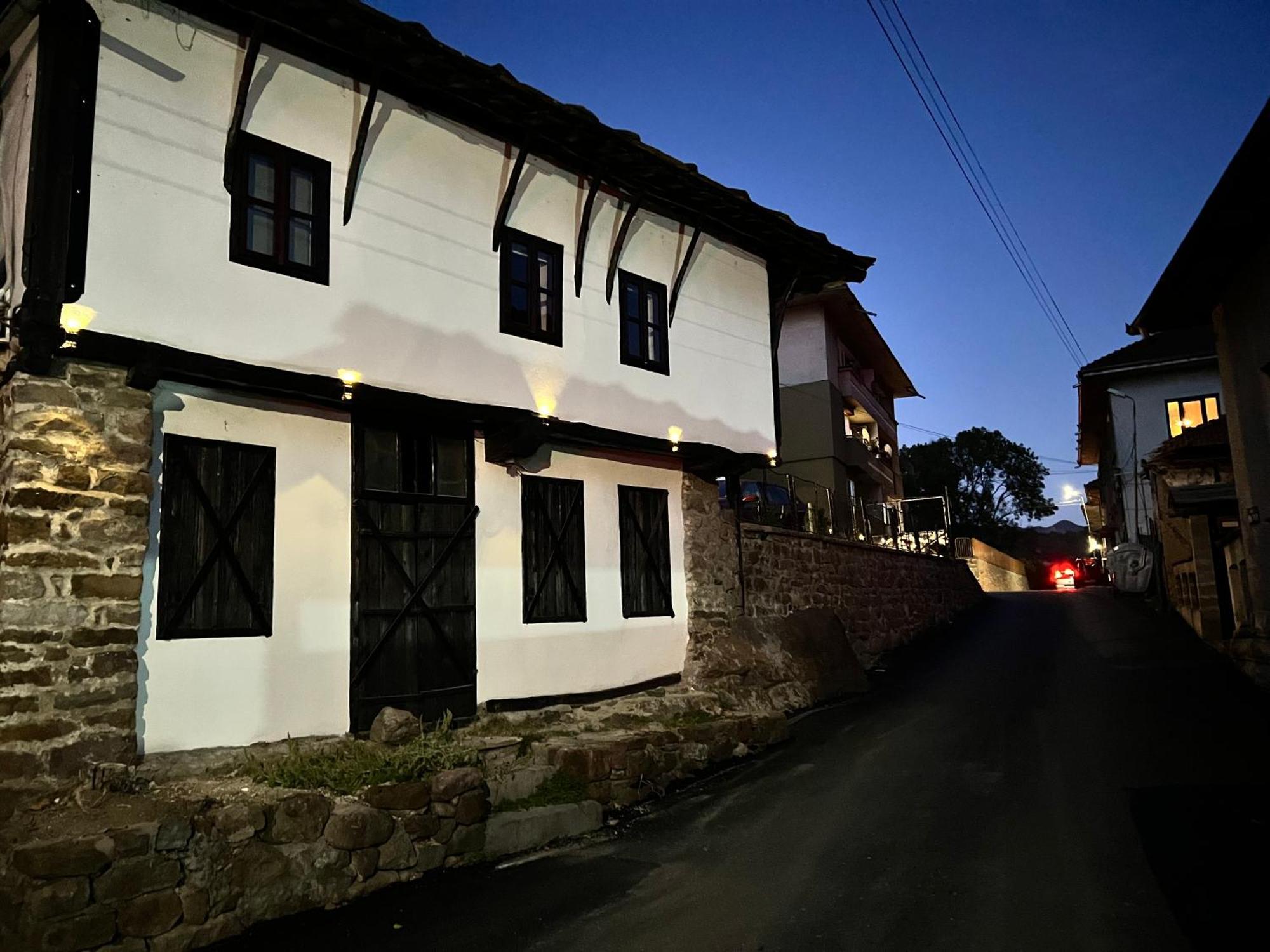 Туйковата Къща Tuikov'S House Тетевен Экстерьер фото