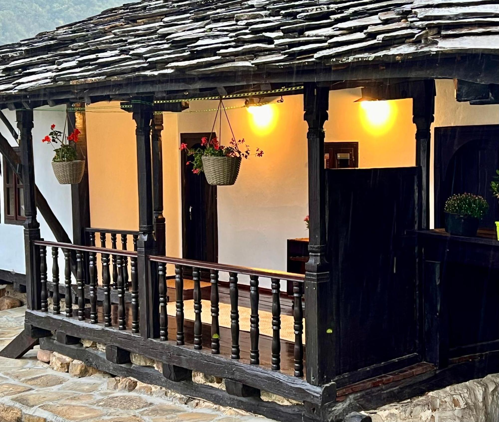 Туйковата Къща Tuikov'S House Тетевен Экстерьер фото