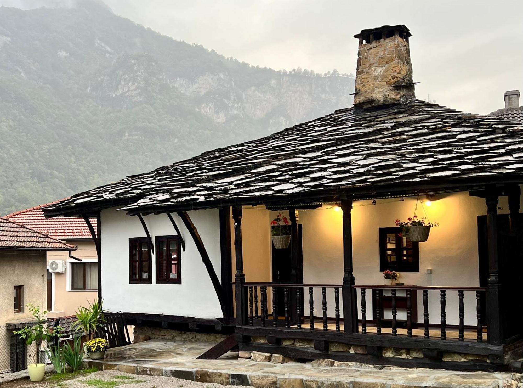 Туйковата Къща Tuikov'S House Тетевен Экстерьер фото